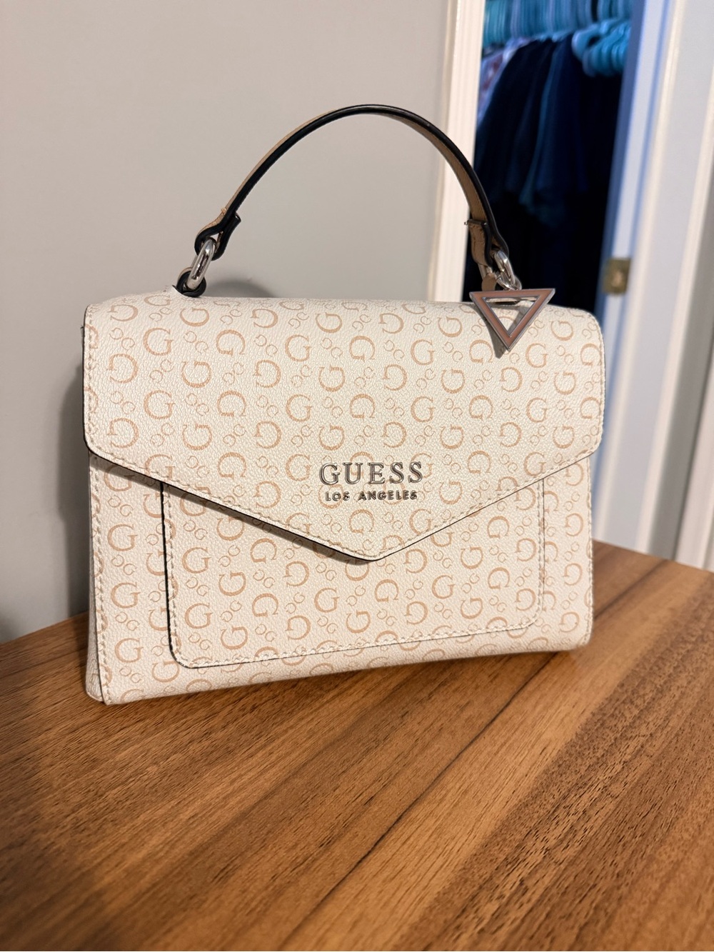 Guess White & Tan Monogram Satchel Bag – Top Handle & Crossbody Strap